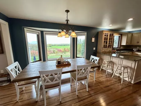 n5585 Mapleview Lane, Hilbert, WI 54129 photo 6