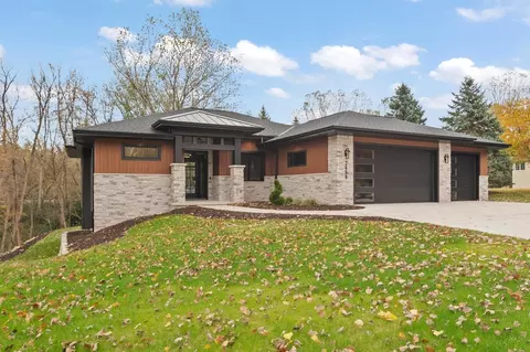 2659 Sage Dr, Green Bay, WI 54302