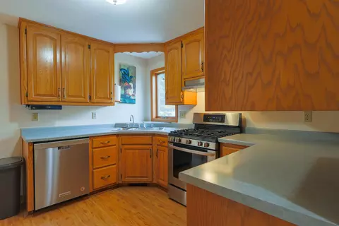 Kitchen - 160 Harrys Gtwy, Appleton, WI 54914 photo 3 of 3