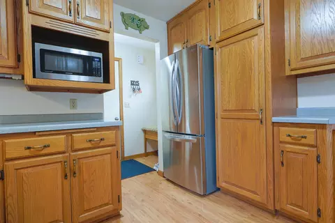 Kitchen - 160 Harrys Gtwy, Appleton, WI 54914 photo 1 of 3