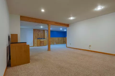 Living - 160 Harrys Gtwy, Appleton, WI 54914 photo 3 of 3