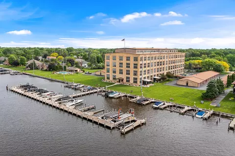 1545 Arboretum Dr #411, Oshkosh, WI 54901