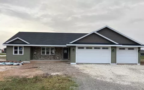 5051 Verone Ct, New Franken, WI 54229
