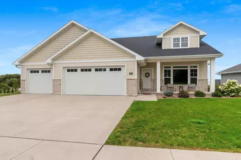 3832 Bower Creek Rd, De Pere, WI 54115