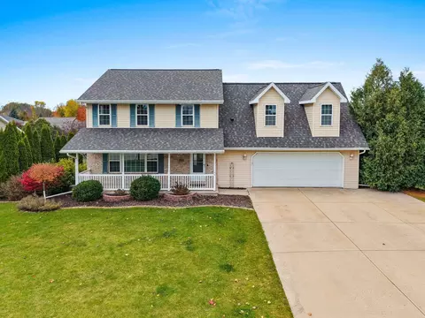 2638 Spica Ln, Green Bay, WI 54311