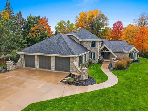 Exterior - 133 S Pine Ct, Appleton, WI 54914 photo 7 of 7