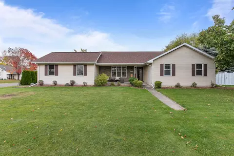 1563 Worth Ave, Neenah, WI 54956