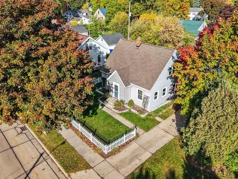 View/Area - 430 E Glendale Ave, Appleton, WI 54911 photo 1 of 12