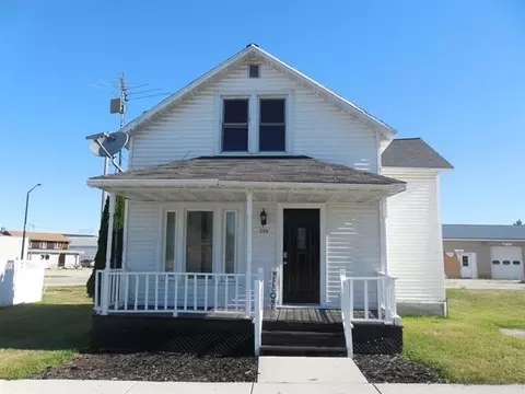 236 W Main St, Coleman, WI 54112