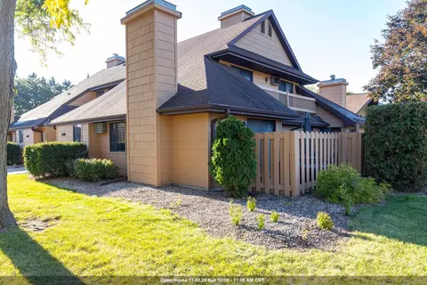 1377 W 18th Ave, Oshkosh, WI 54902