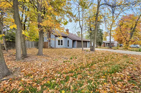 1718 Acorn Ct, Menasha, WI 54952