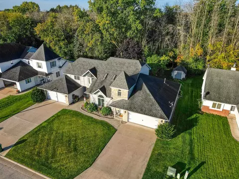 View/Area - 2615 N Millbrook Rd, Appleton, WI 54914 photo 1 of 7