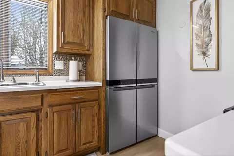 Kitchen - 2615 N Millbrook Rd, Appleton, WI 54914 photo 7 of 7