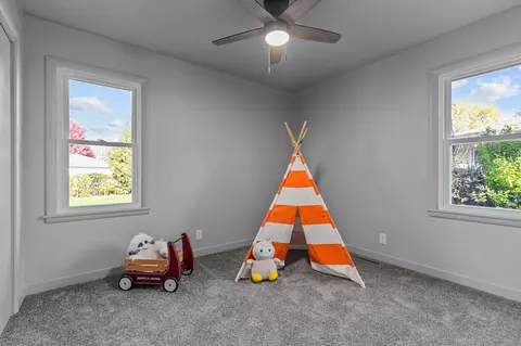 Bedroom - 1824 E College Ave, Appleton, WI 54915 photo 3 of 4