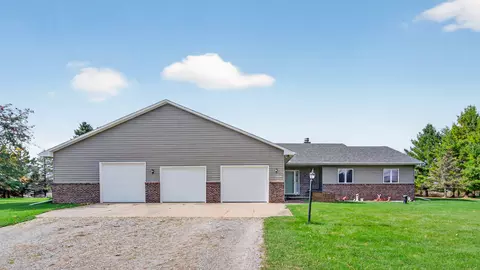n975 Fox Springs Drive, Greenville, WI 54942