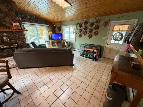 Living - n7485 County Road G, Gresham, WI 54128 photo 4 of 6