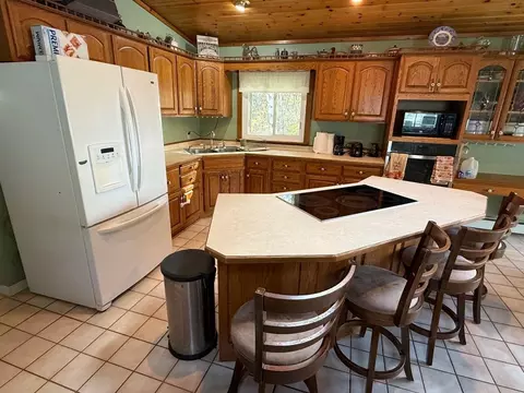 Kitchen - n7485 County Road G, Gresham, WI 54128 photo 2 of 7