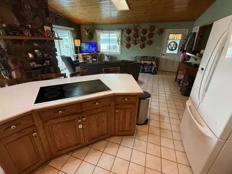 Kitchen - n7485 County Road G, Gresham, WI 54128 photo 5 of 7