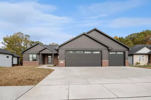 3275 Evening Star Dr, Green Bay, WI 54311