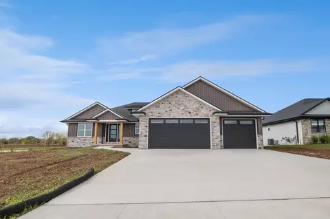 2694 Willow Grove Ln, Green Bay, WI 54311