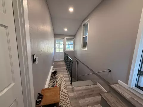 Entry Way - 1620 E Dall Ave, Appleton, WI 54911 photo 5 of 6