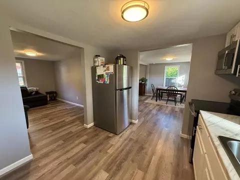 Kitchen - 1620 E Dall Ave, Appleton, WI 54911 photo 2 of 2