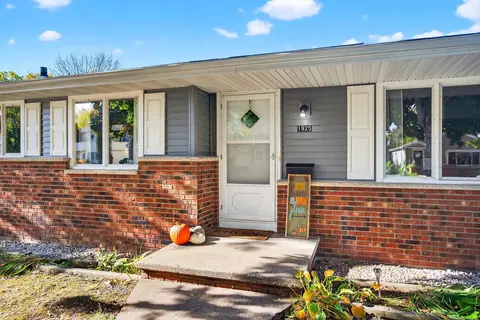 1925 N Superior St, Appleton, WI 54911 photo 2