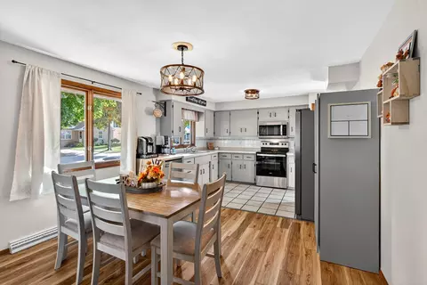1925 N Superior St, Appleton, WI 54911 photo 5