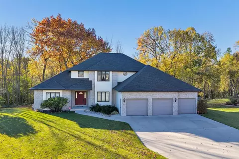 1653 Crimson Ct, De Pere, WI 54115