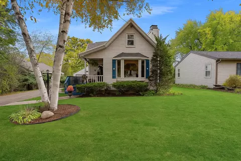 724 N Huron St, De Pere, WI 54115