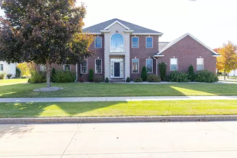 2341 Shore Preserve Dr, Oshkosh, WI 54904