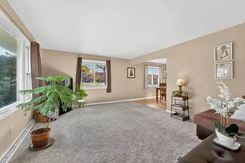 Living - 2201 N Elinor St, Appleton, WI 54914 photo 1 of 2