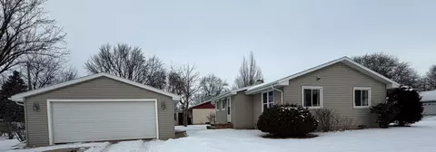 Exterior - 2201 N Elinor St, Appleton, WI 54914 photo 1 of 2