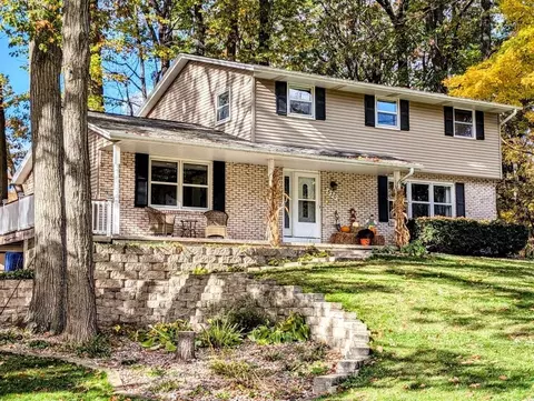 530 Pinehurst Ave, Green Bay, WI 54302