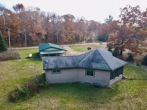 Exterior - 10869 Dall Ln, Suring, WI 54174 photo 6 of 7