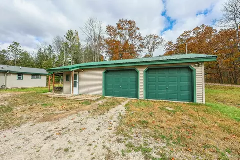 Exterior - 10869 Dall Ln, Suring, WI 54174 photo 2 of 7