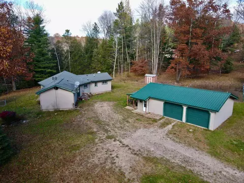 Exterior - 10869 Dall Ln, Suring, WI 54174 photo 3 of 7