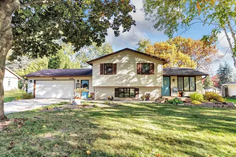 1680 Cormier Rd, Green Bay, WI 54313