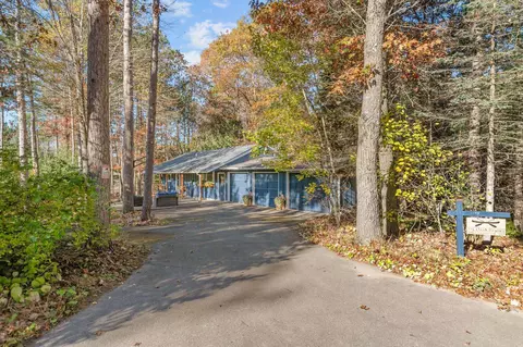 n1297 Rainbow Road, Keshena, WI 54135