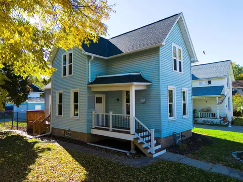 845 E Pacific St, Appleton, WI 54911