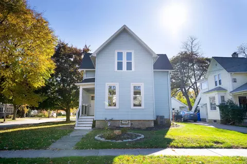 Exterior - 845 E Pacific St, Appleton, WI 54911 photo 3 of 4
