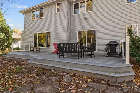 2800 Schaefer Cir, Appleton, WI 54915 photo 2