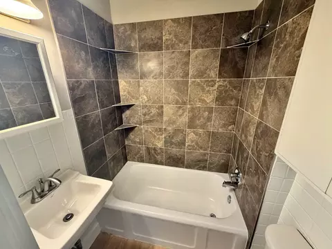 Bath - 206 N Lawe St, Appleton, WI 54911 photo 1 of 1