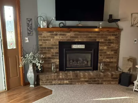 Entry Way - 1936 S Adams St, Appleton, WI 54915 photo 1 of 2