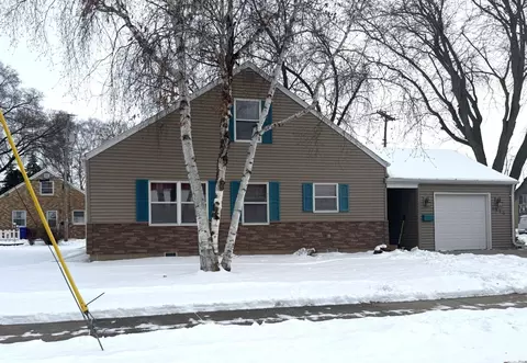1936 S Adams St, Appleton, WI 54915