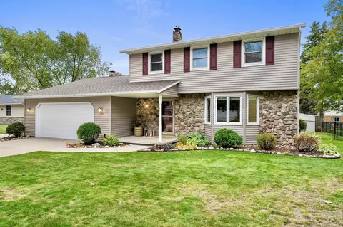 1620 Zita St, De Pere, WI 54115