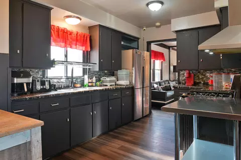 Kitchen - 500 S Pierce Ave, Appleton, WI 54914 photo 1 of 2