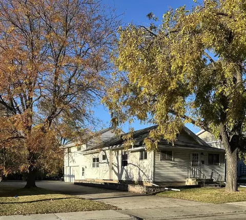 791 W Winneconne Ave, Neenah, WI 54956