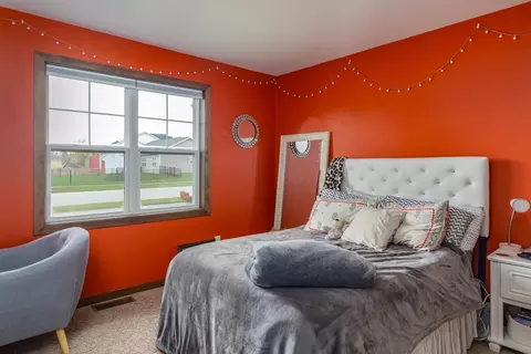 Bedroom - w5724 Jochmann Drive, Appleton, WI 54915 photo 3 of 5