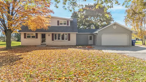 W1535 Ch Road, Seymour, WI 54165